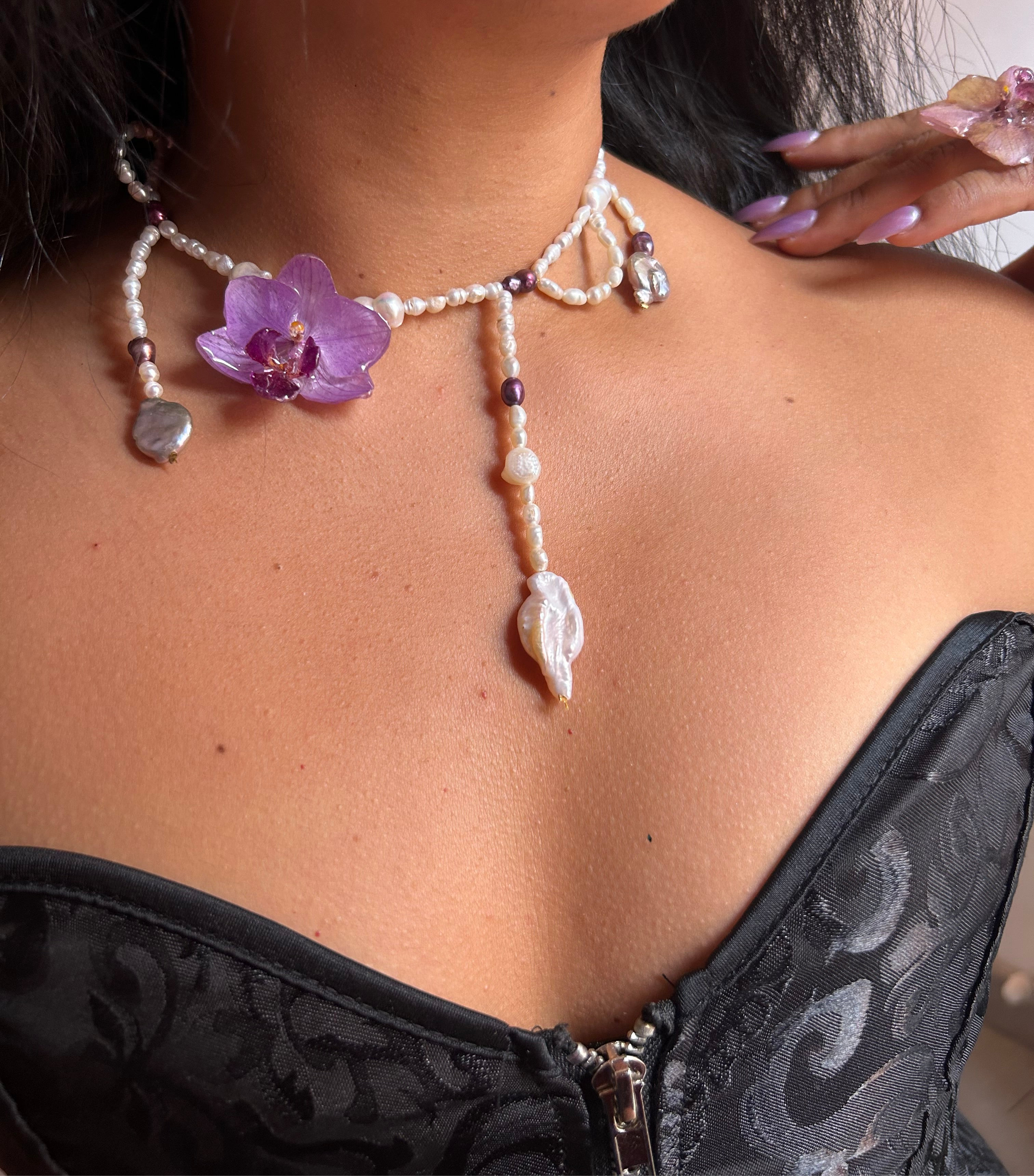 ORCHID MINI PURPLE WITH PEARLS