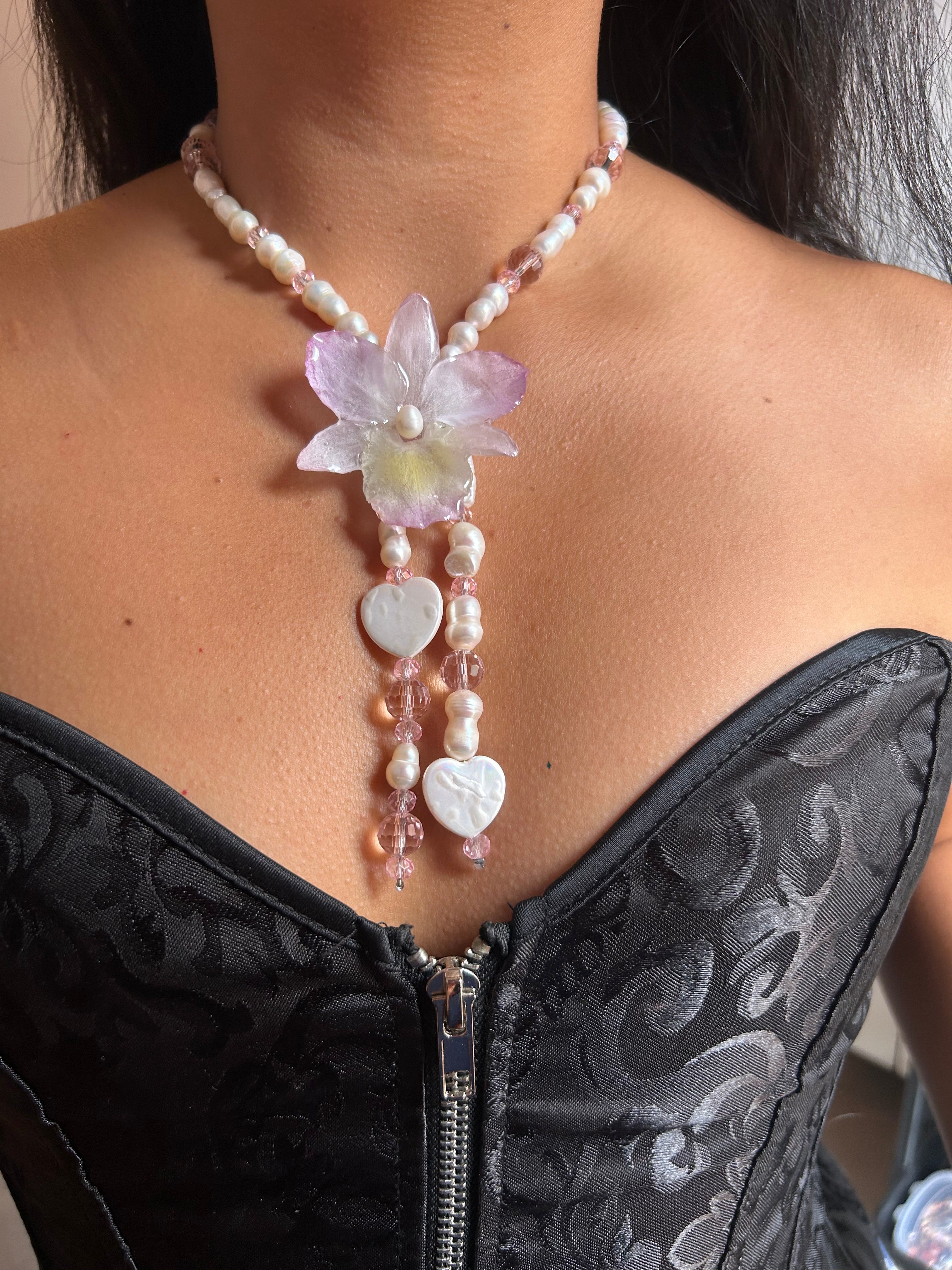 ORCHID DENDROBIUM WITH PEARLS
