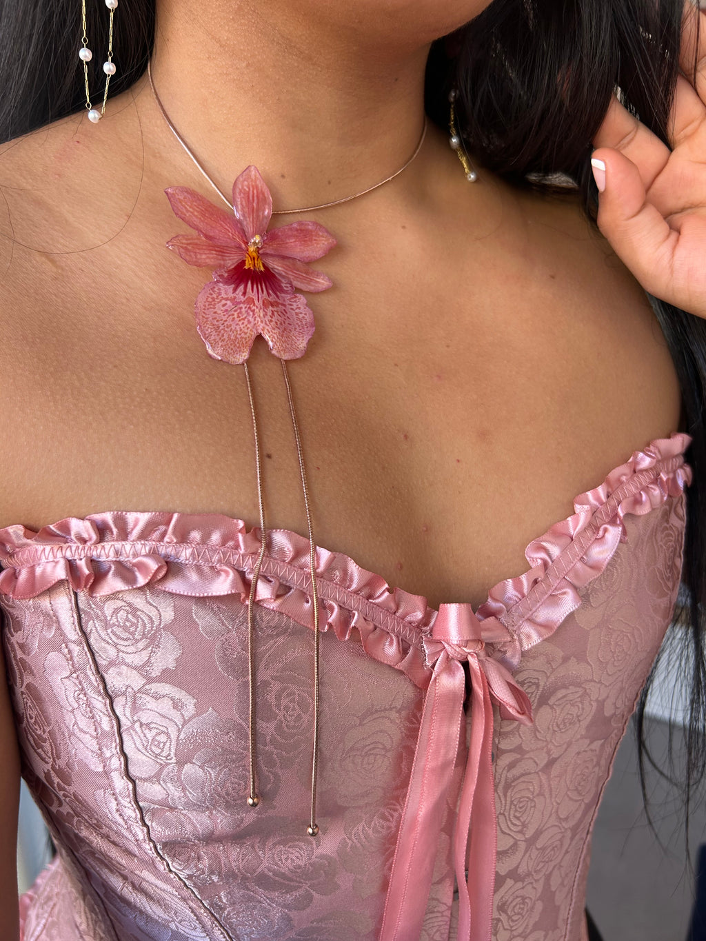 Orchid Nelly isler (cadena oro rosa)