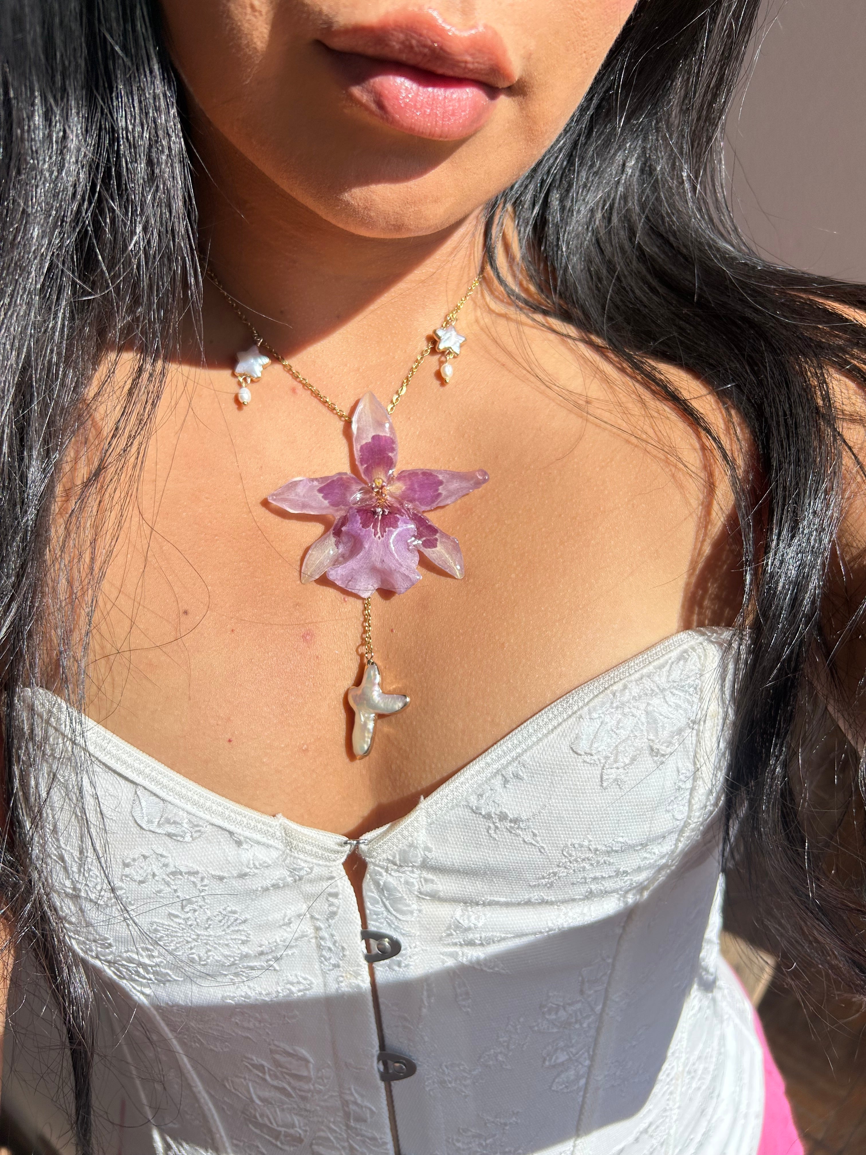 Grand Orchid star purple