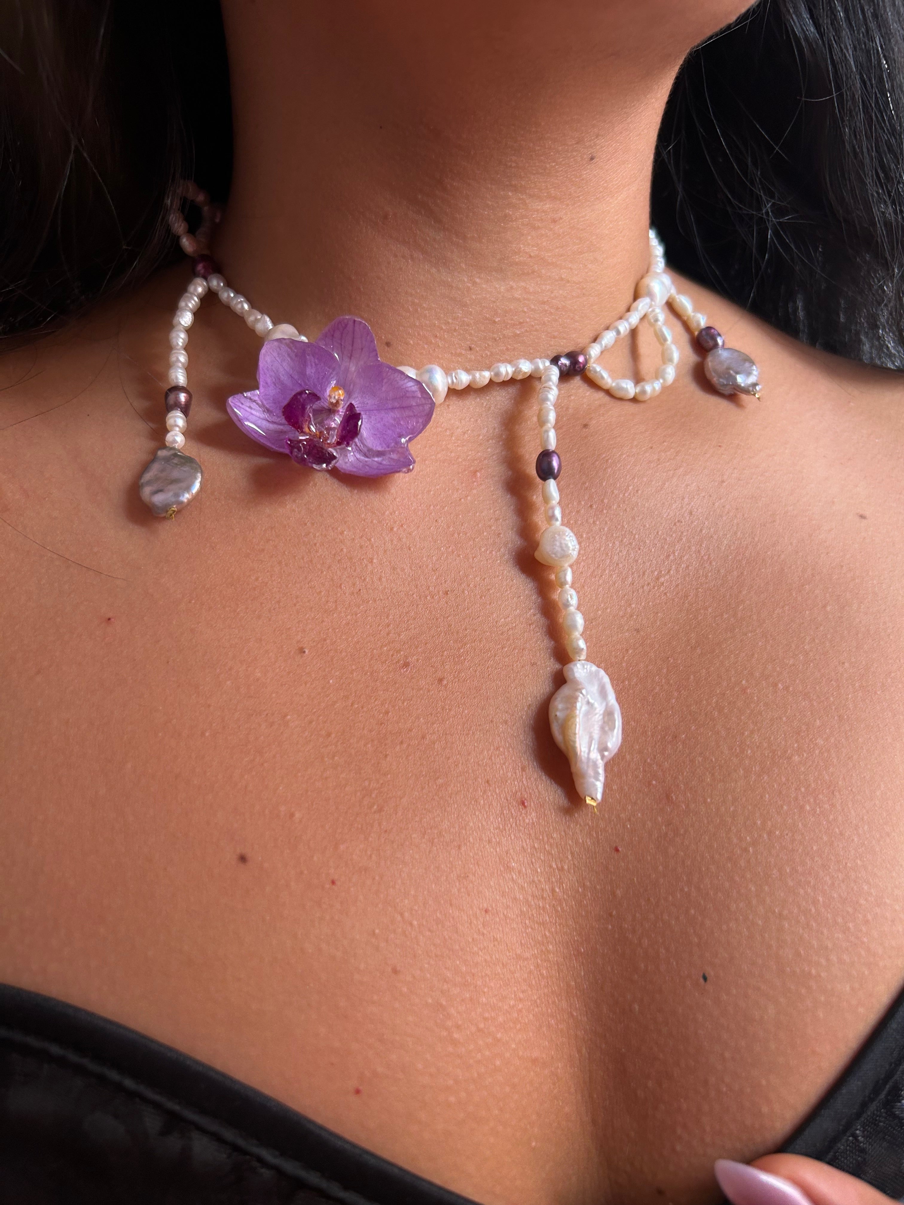 ORCHID MINI PURPLE WITH PEARLS