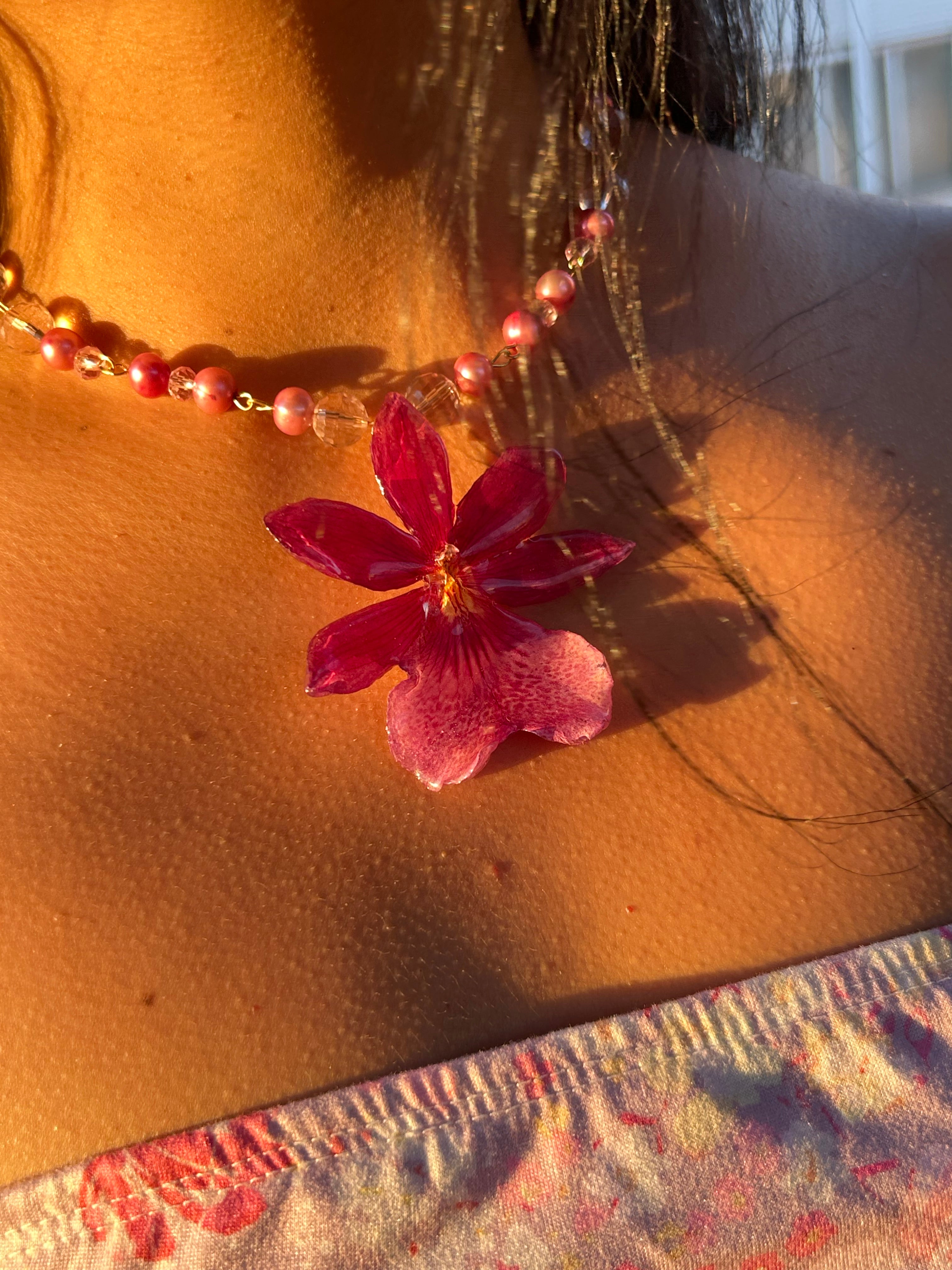 Orchid Nelly with pearls