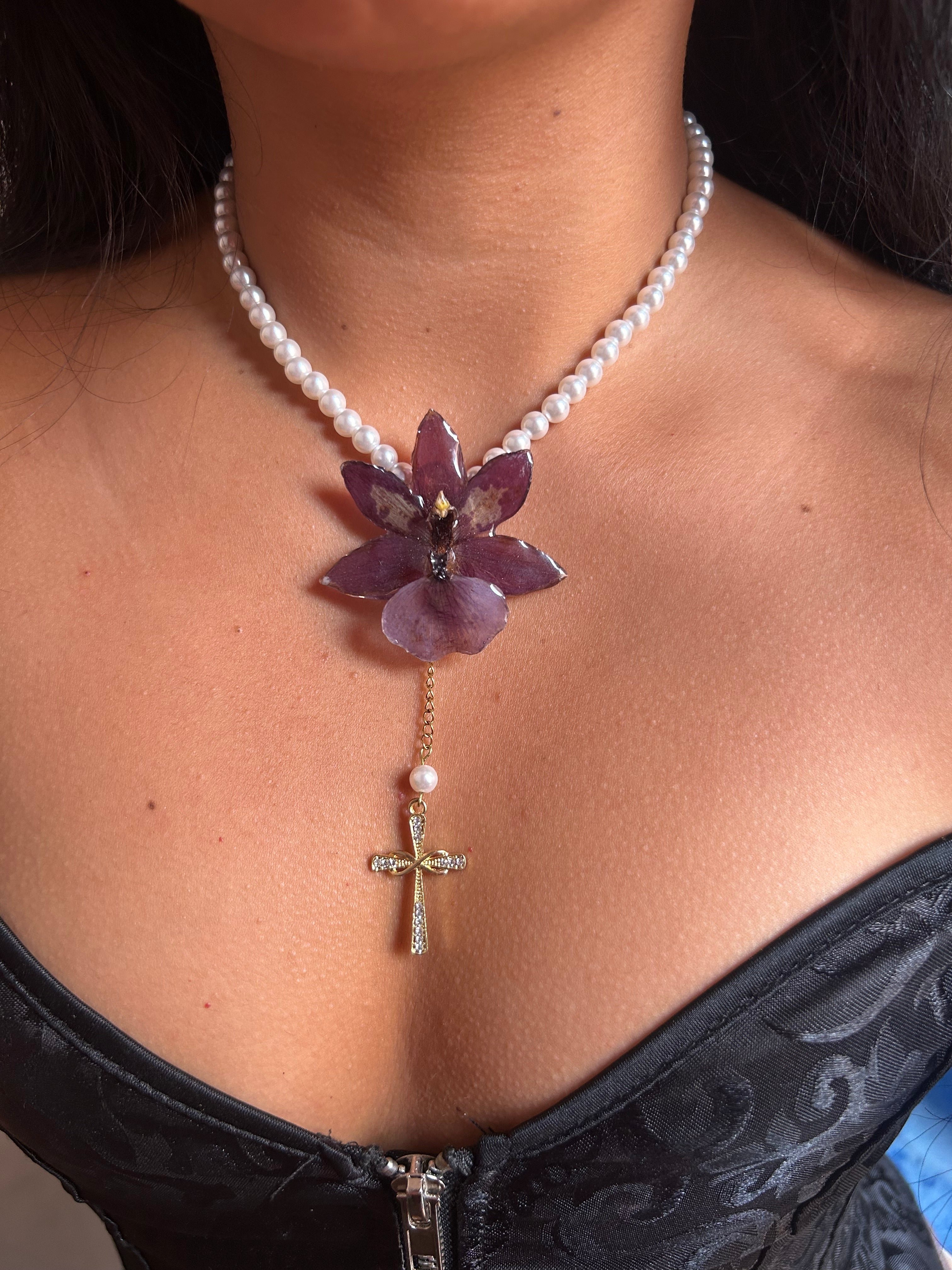 Orchid Zygopetalum with pearls white