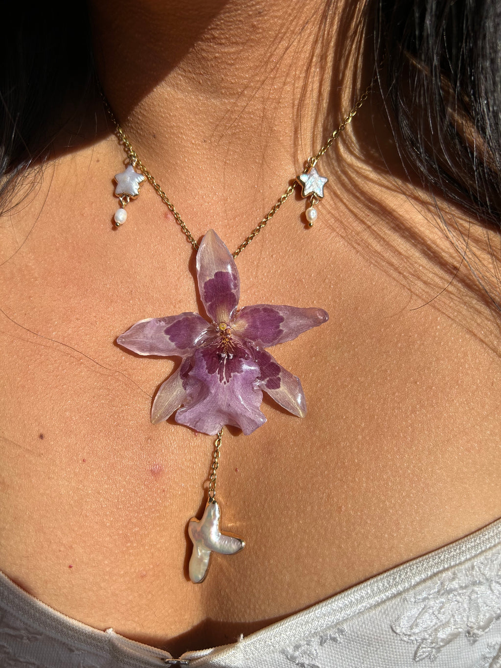 Grand Orchid star purple