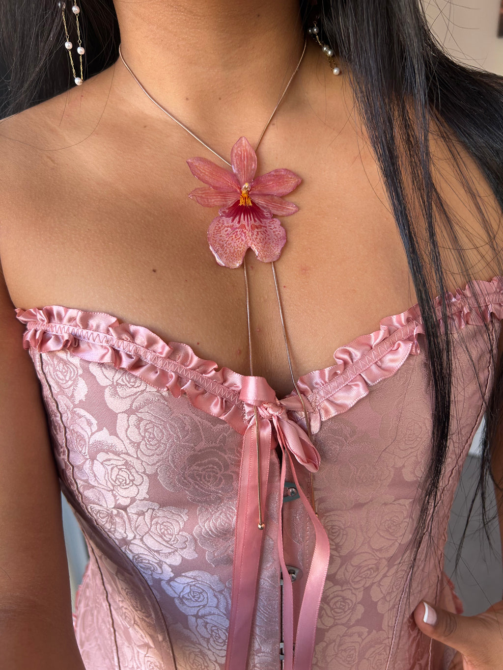 Orchid Nelly isler (cadena oro rosa)